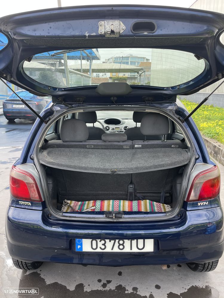 Toyota Yaris 1.0 Base - 9