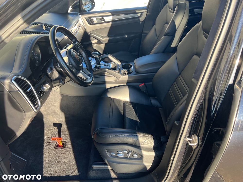 Porsche Cayenne E-Hybrid Tiptronic S Platinum Edition - 14