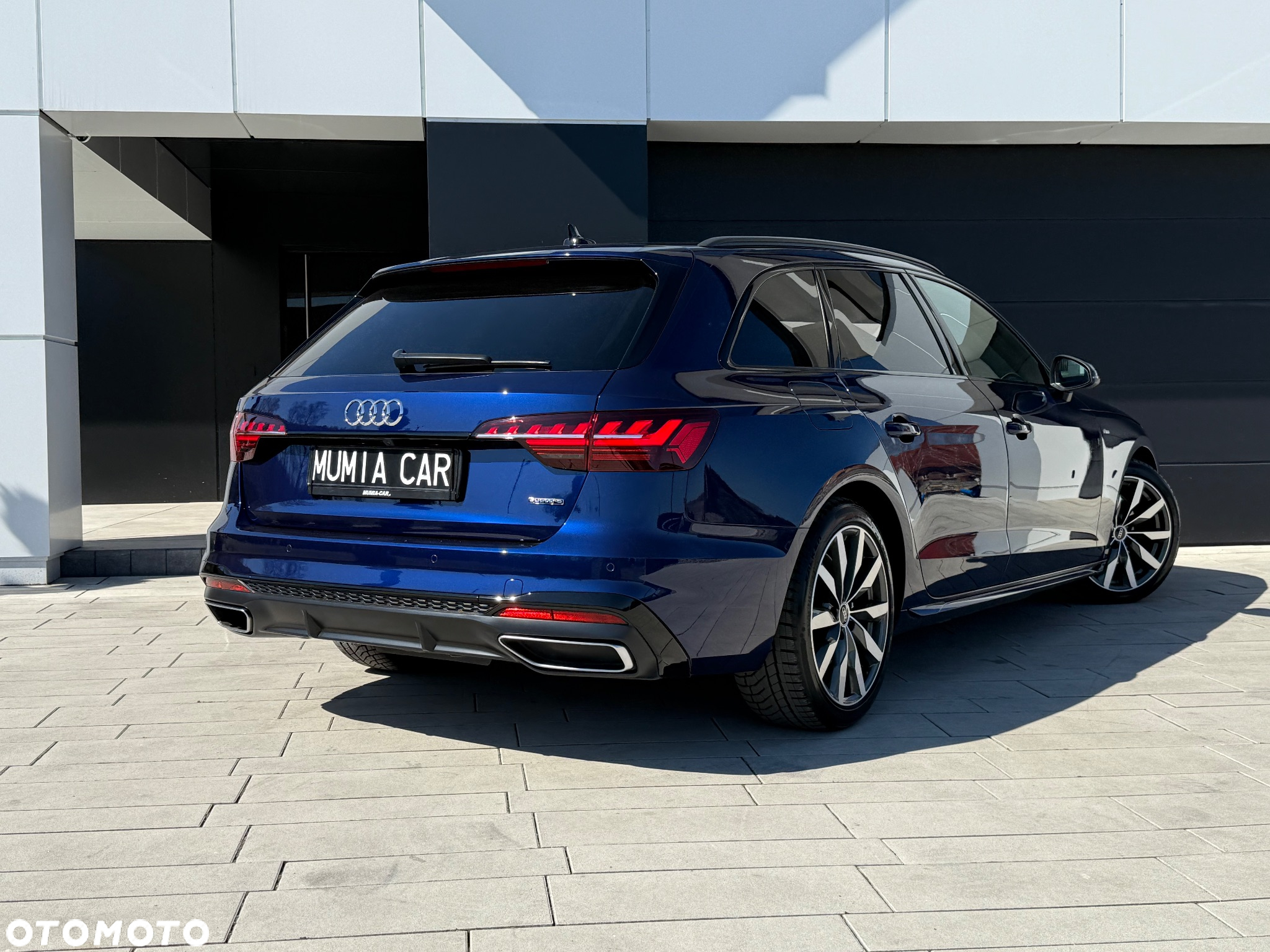 Audi A4 40 TDI quattro S tronic S line - 40