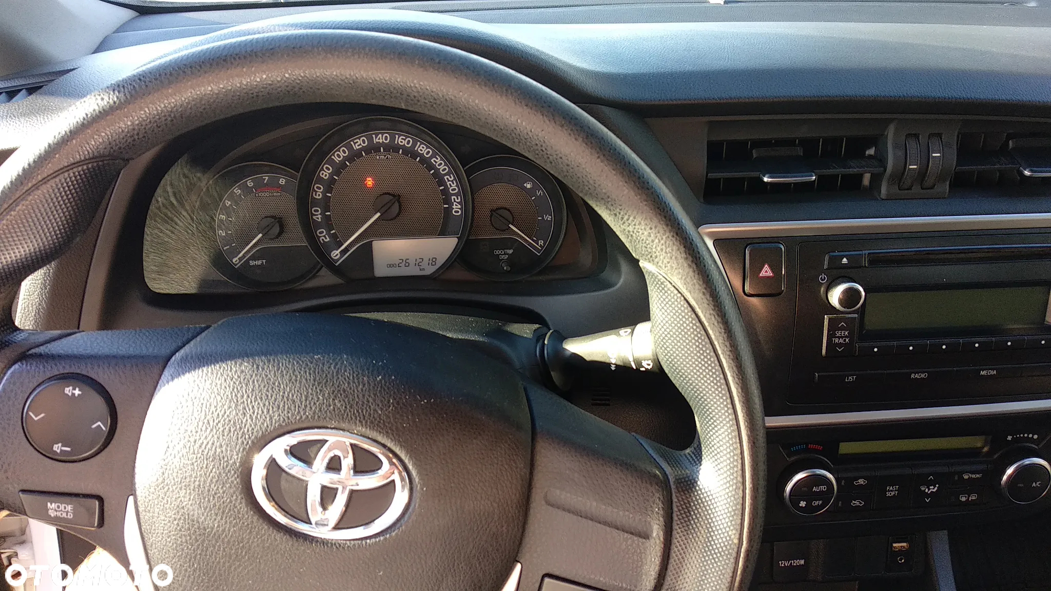 Toyota Auris 1.33 VVT-i Life - 13