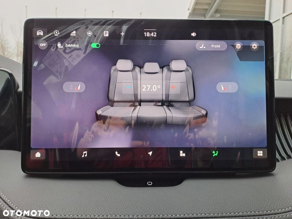 Skoda Superb 2.0 TDI SCR 4x4 L&K DSG - 17