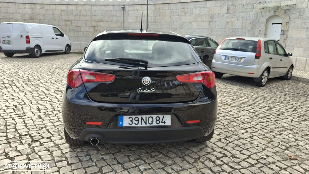 Alfa Romeo Giulietta 1.6 JTDm Distinctive - 4