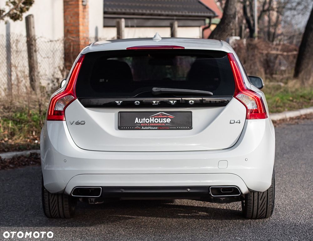 Volvo V60 D4 Geartronic Summum - 9