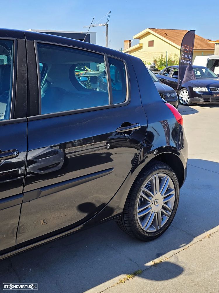 Renault Clio 1.2 16V Dynamique S - 13