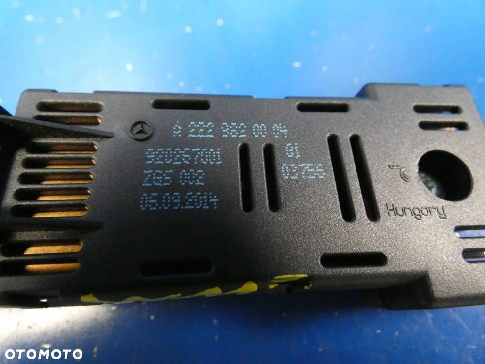 Mercedes CLA W117 W176 W156 MODUŁ ANTENOWY FILTR SZUMÓW - 2