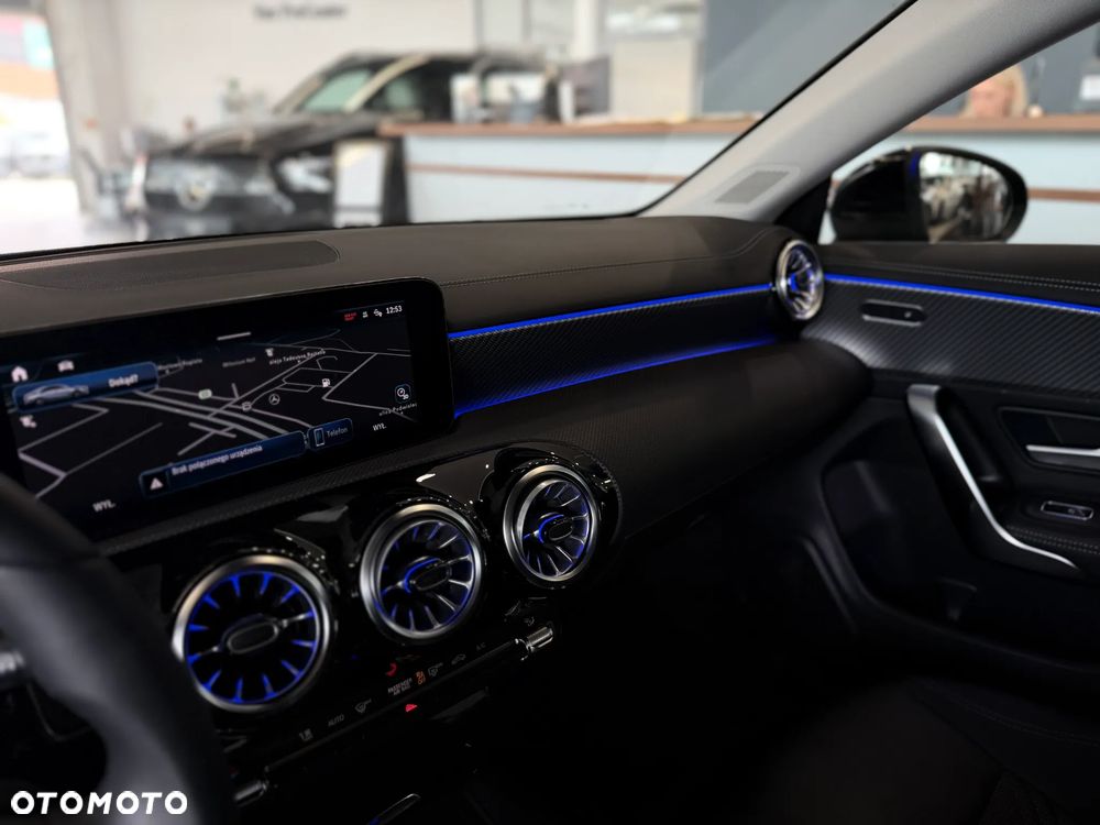 Mercedes-Benz CLA 180 Progressive 7G-DCT - 5