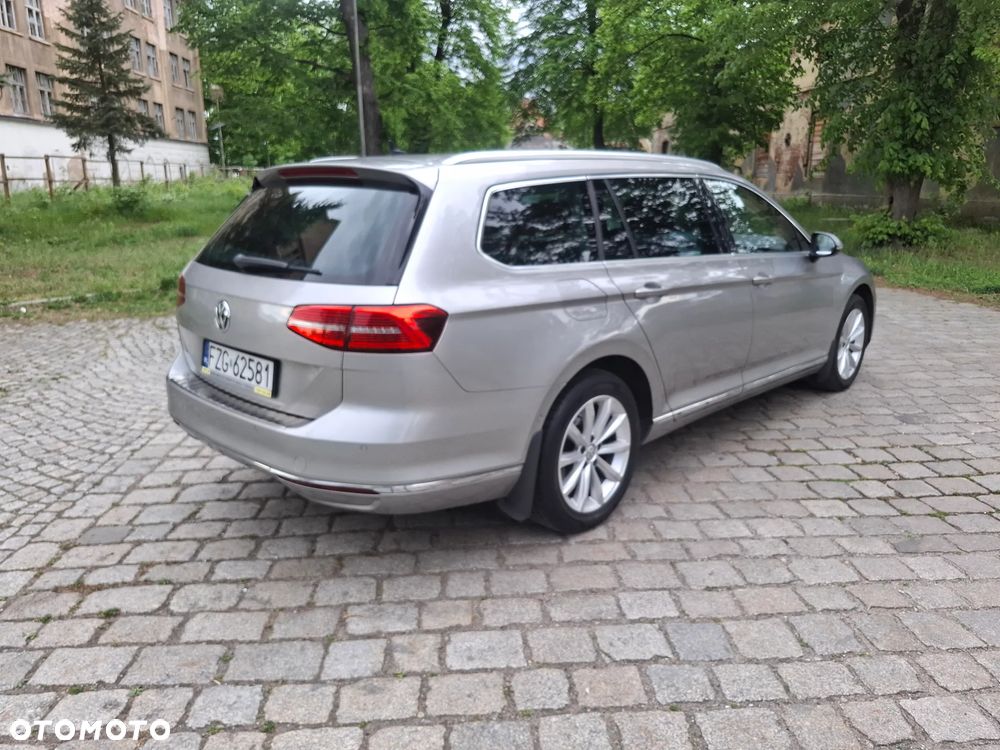 Volkswagen Passat 2.0 TDI SCR DSG Highline - 5