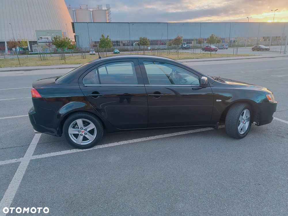 Mitsubishi Lancer 1.5 - 2