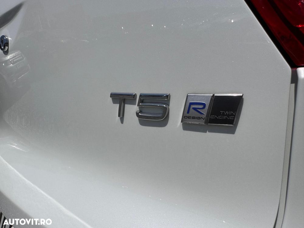 Volvo XC 40 T5 Twin Engine DKG R-Design - 40