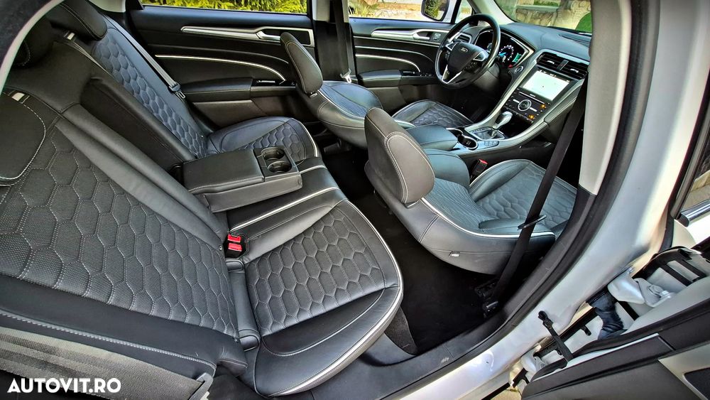 Ford Mondeo 2.0 Hybrid CVT VIGNALE - 11