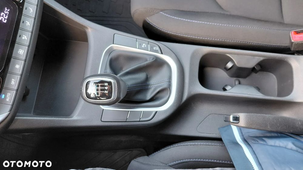 Hyundai i30 1.4 BlueDrive Go - 17