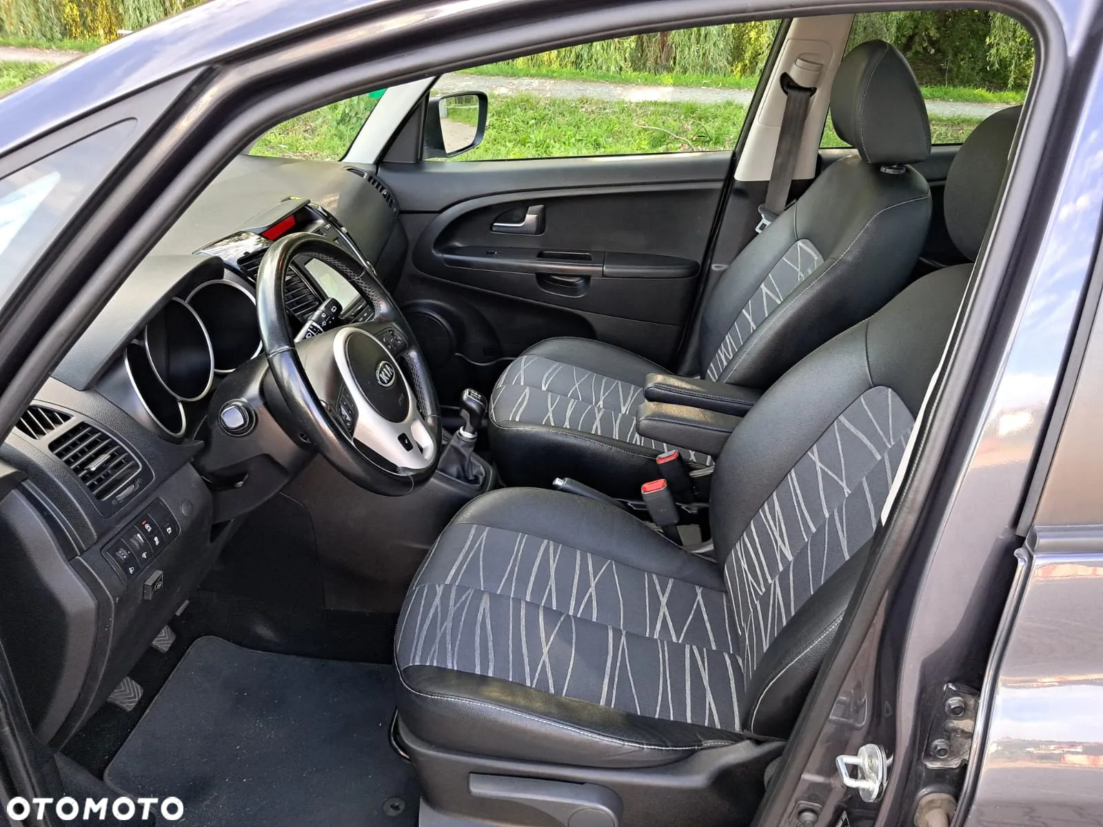 Kia Venga 1.4 Business Line - 14