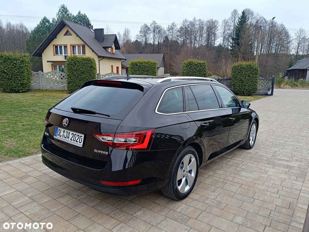 Skoda Superb 2.0 TDI DSG Premium Edition - 4