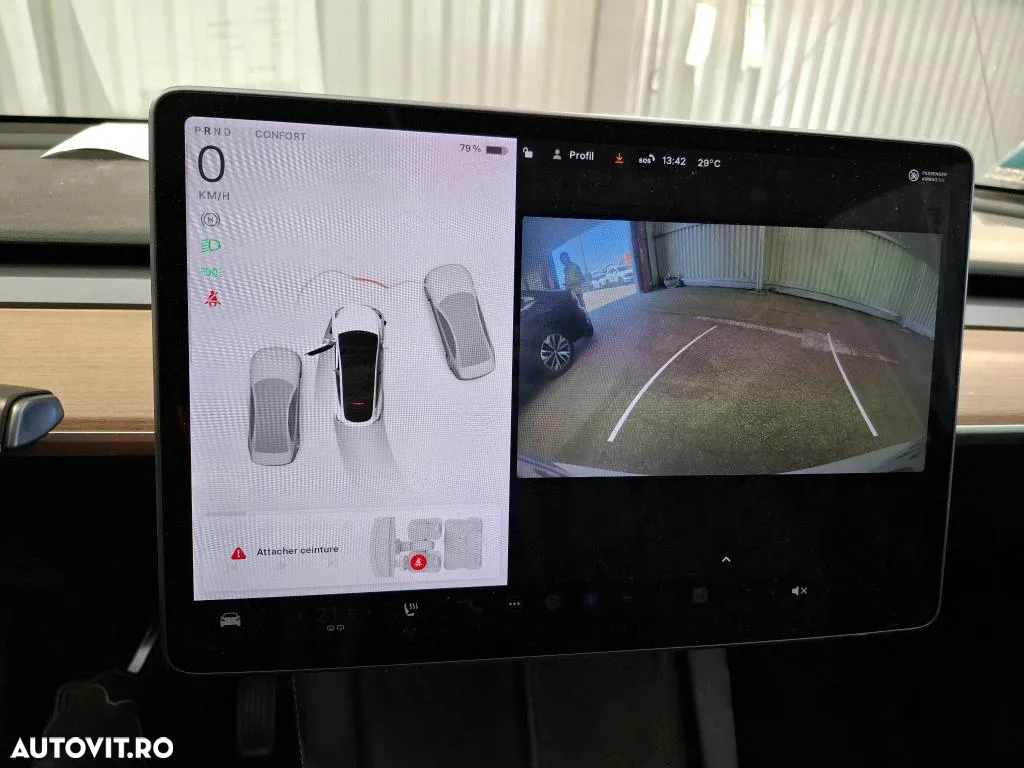 Tesla Model Y Long Range Dual Motor AWD - 10