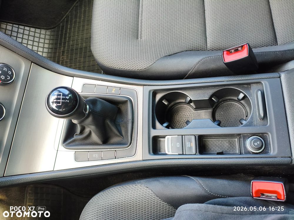 Volkswagen Golf Variant 1.6 TDI BMT Comfortline - 14
