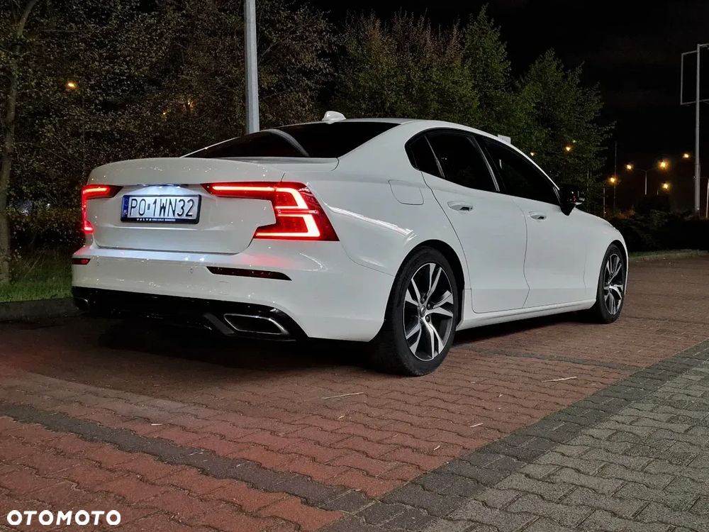 Volvo S60 T4 R-Design - 5
