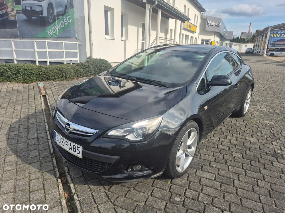 Opel Astra IV GTC 1.6 T Sport - 1