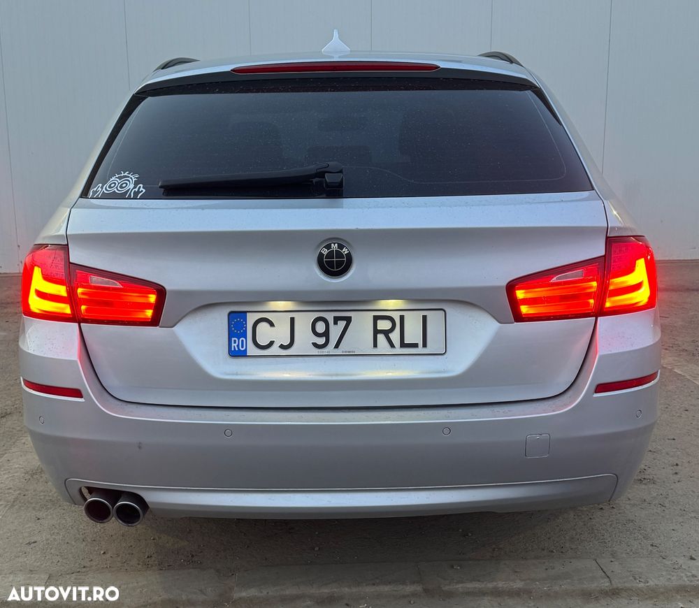BMW Seria 5 520d Touring Aut. - 2