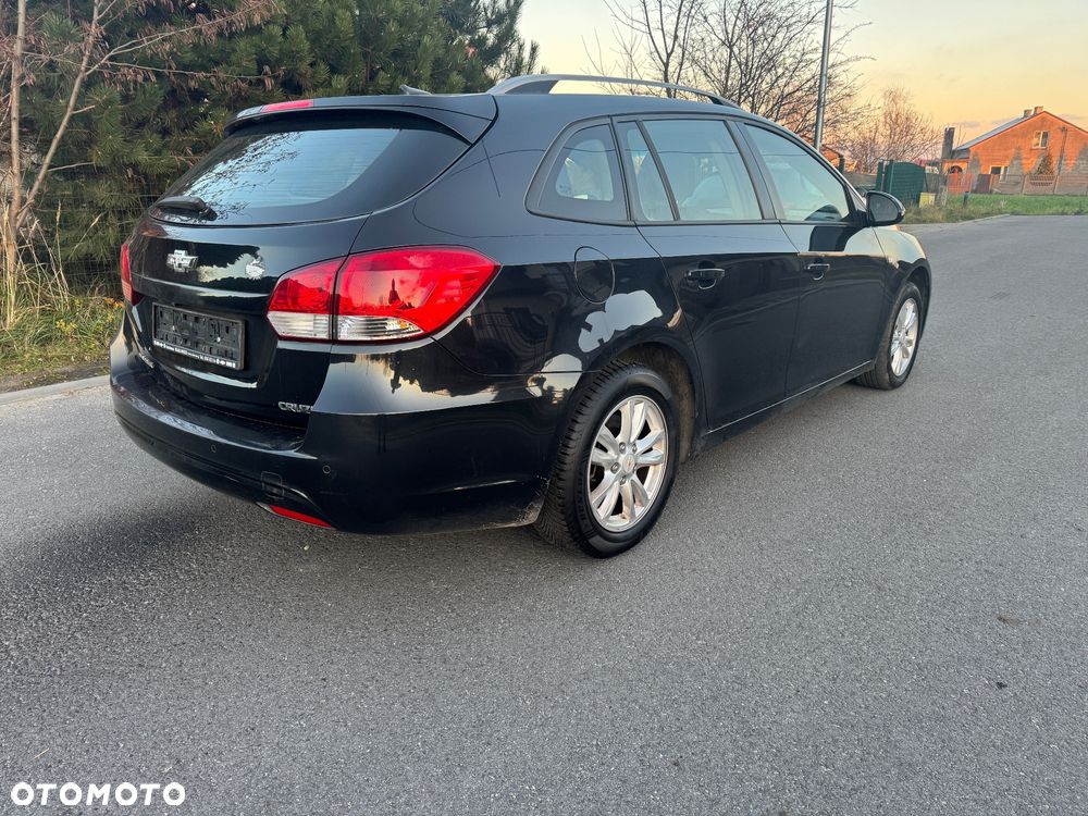 Chevrolet Cruze 1.7 D LT+ Premium - 4