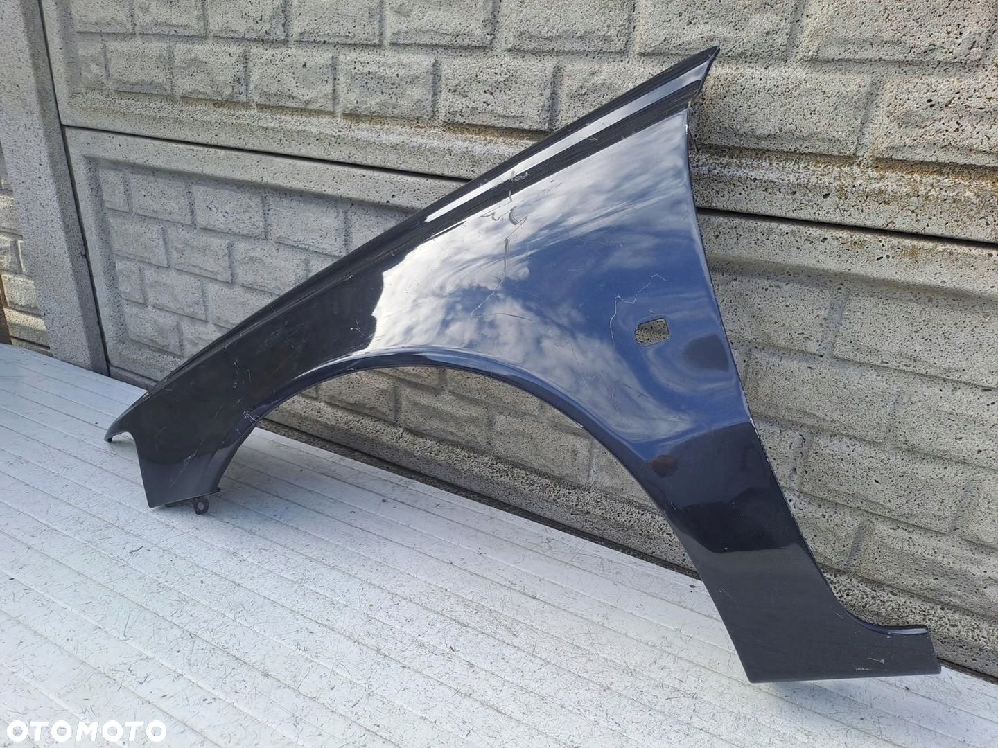 VOLVO V40 LIFT 00-04 BŁOTNIK PRZEDNI LEWY - 3