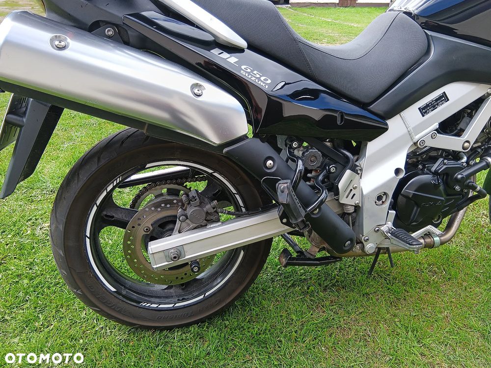Suzuki DL - 12