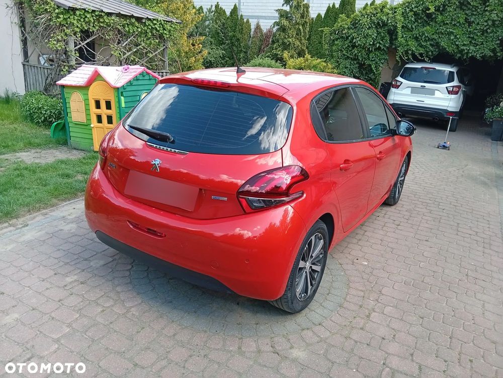 Peugeot 208 PureTech 82 Active - 4