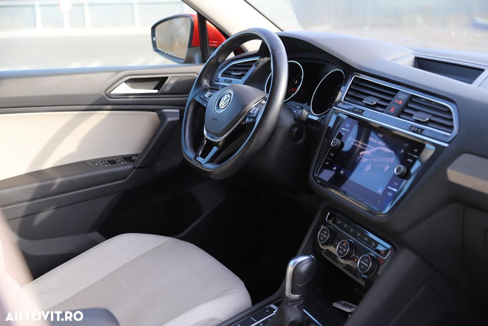 Volkswagen Tiguan - 12