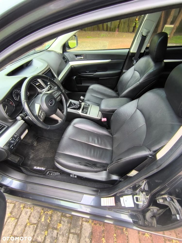 Subaru Legacy 2.0D Exclusive - 10