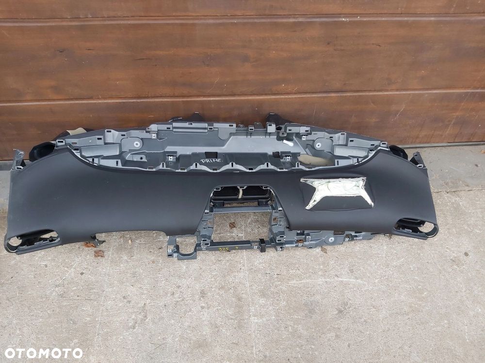 Toyota Prius IV deska poduszka PRIME Plug In - 1