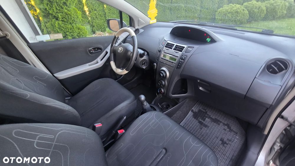 Toyota Yaris 1.0 Luna Start - 31
