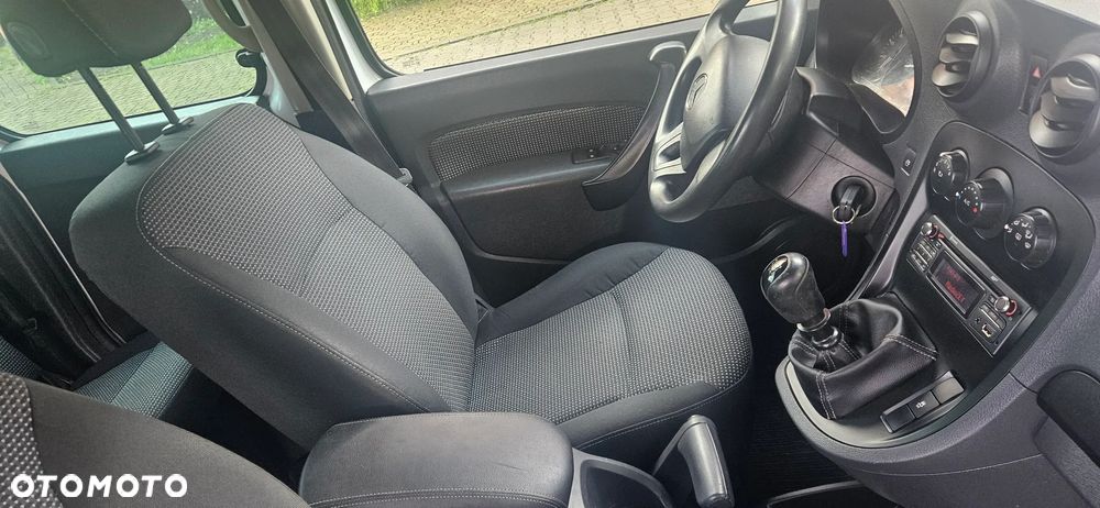 Mercedes-Benz Citan Kombi 415.705 - 13