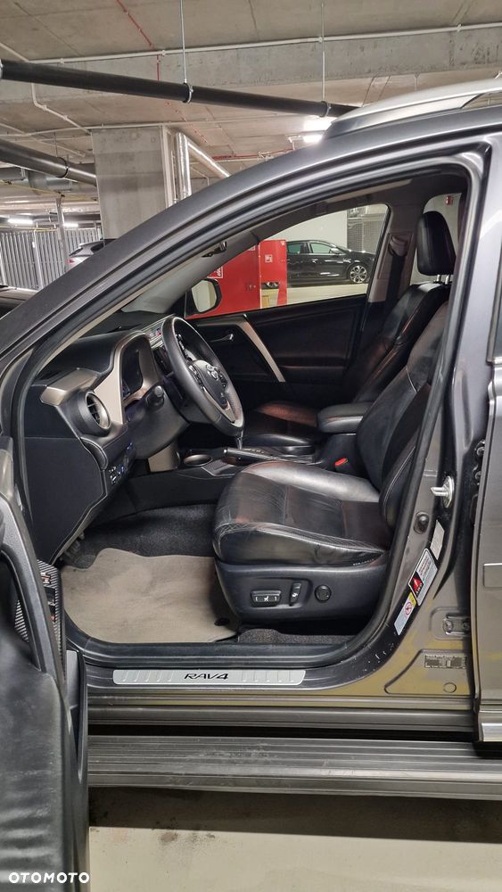 Toyota RAV4 2.2 D-CAT Prestige - 18