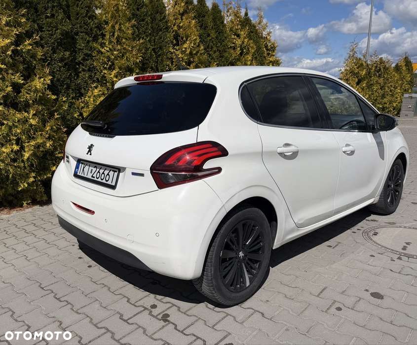 Peugeot 208 PureTech 110 Stop & Start Tech Edition - 5