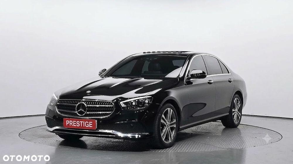 Mercedes-Benz Klasa E 200 4Matic 9G-TRONIC Avantgarde - 1
