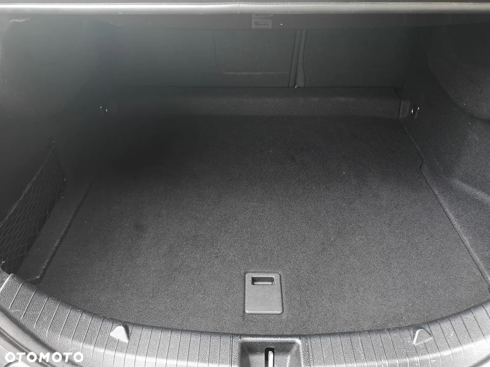 Mercedes-Benz CLA 180 d 7G-DCT Urban - 25
