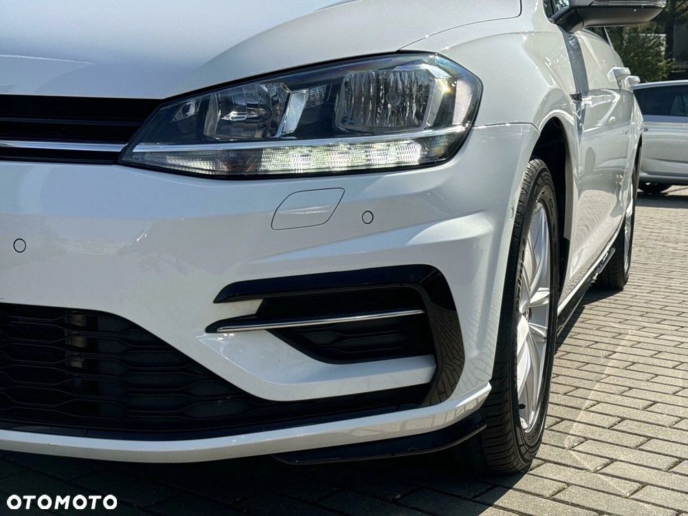 Volkswagen Golf - 25