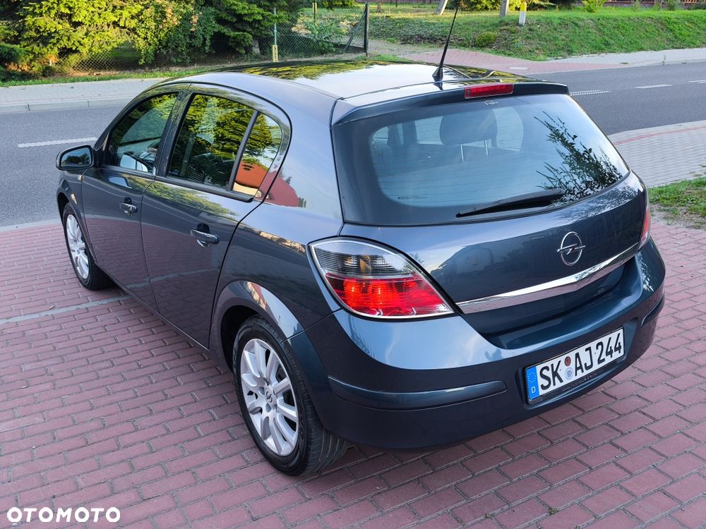 Opel Astra - 4