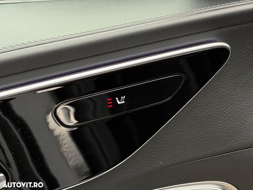 Mercedes-Benz C 300 4MATIC 9G-TRONIC AMG Line - 17