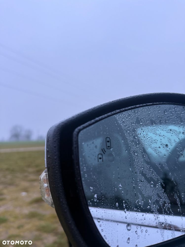 Ford Escape 2.0 EcoBoost AWD Titanium - 11