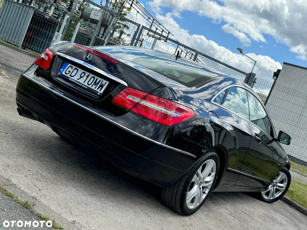 Mercedes-Benz Klasa E 250 CGI BlueEffICIENCY - 13