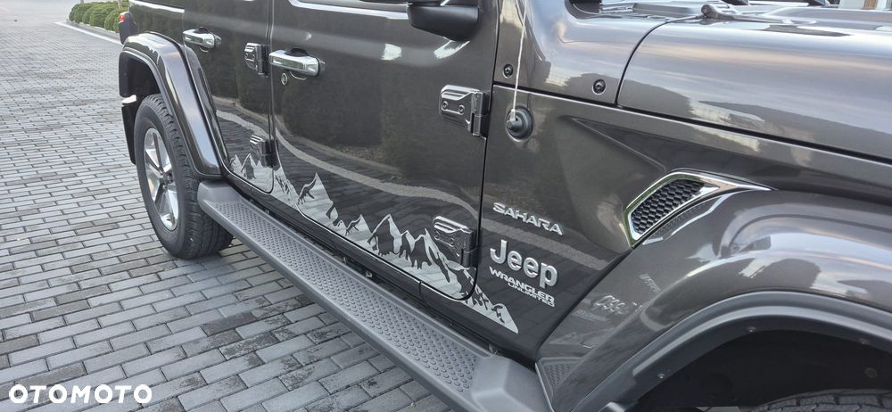 Jeep Wrangler Unlimited 2.2 CRD Sahara - 15