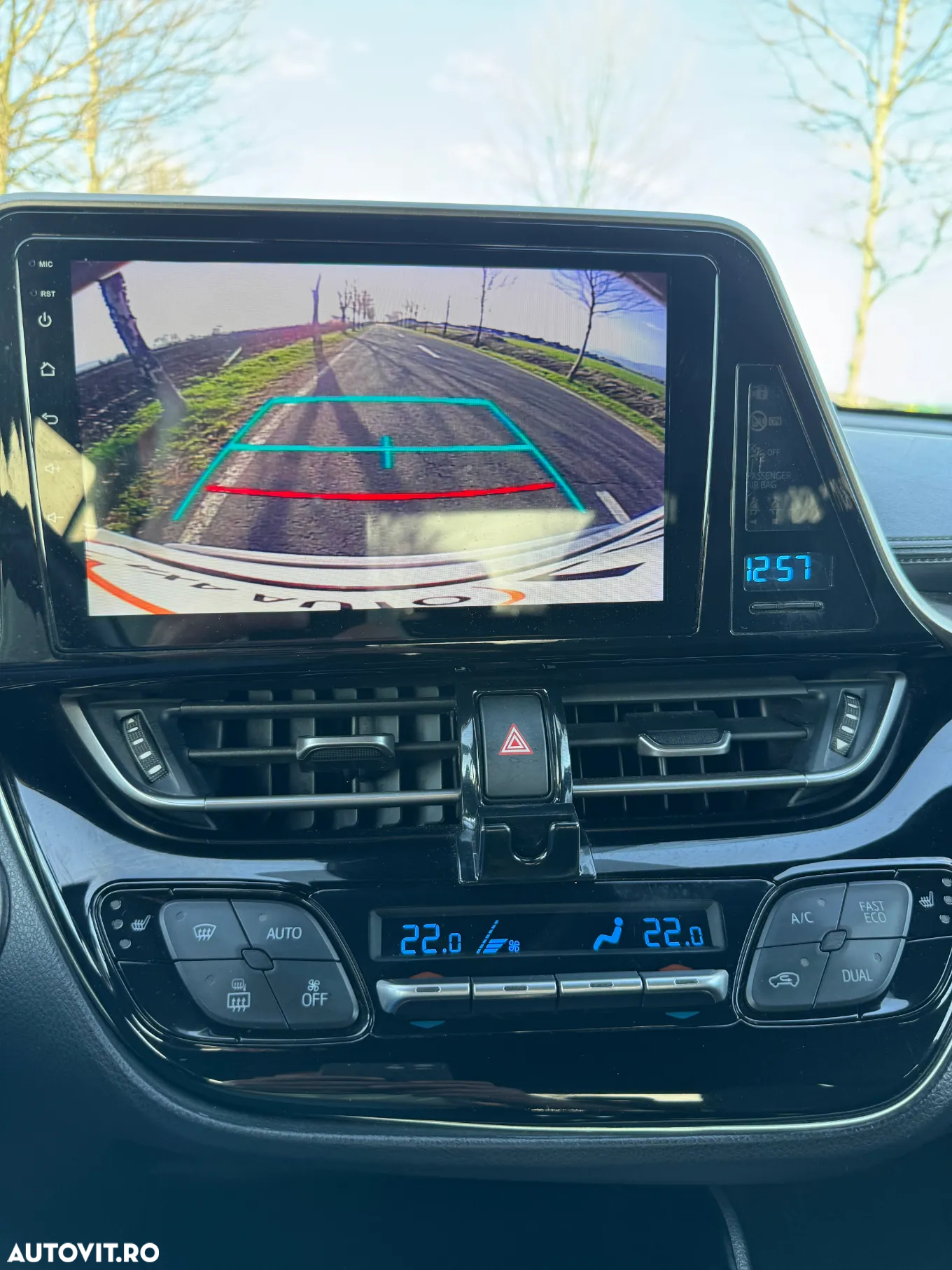 Toyota C-HR Hybrid Business-Edition - 18