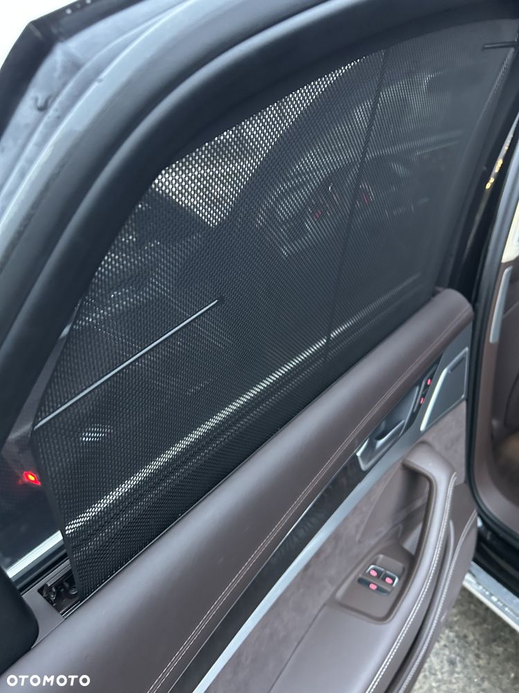 Audi A8 3.0 TDI clean diesel Quattro - 25