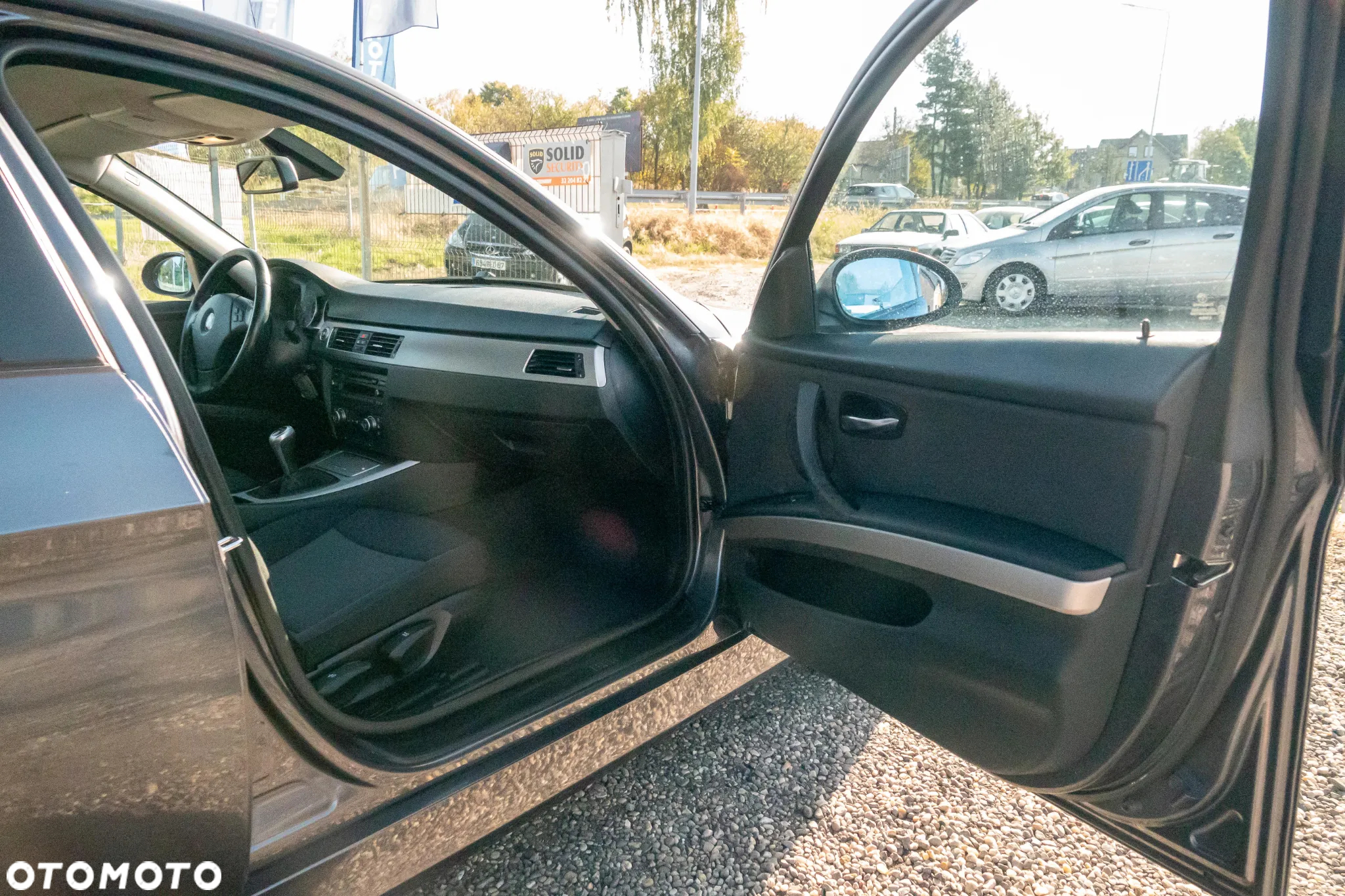 BMW Seria 3 318i - 25
