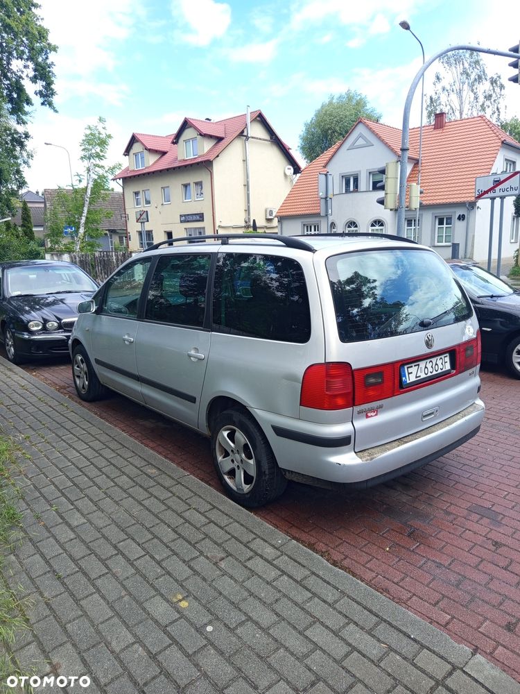Volkswagen Sharan - 4