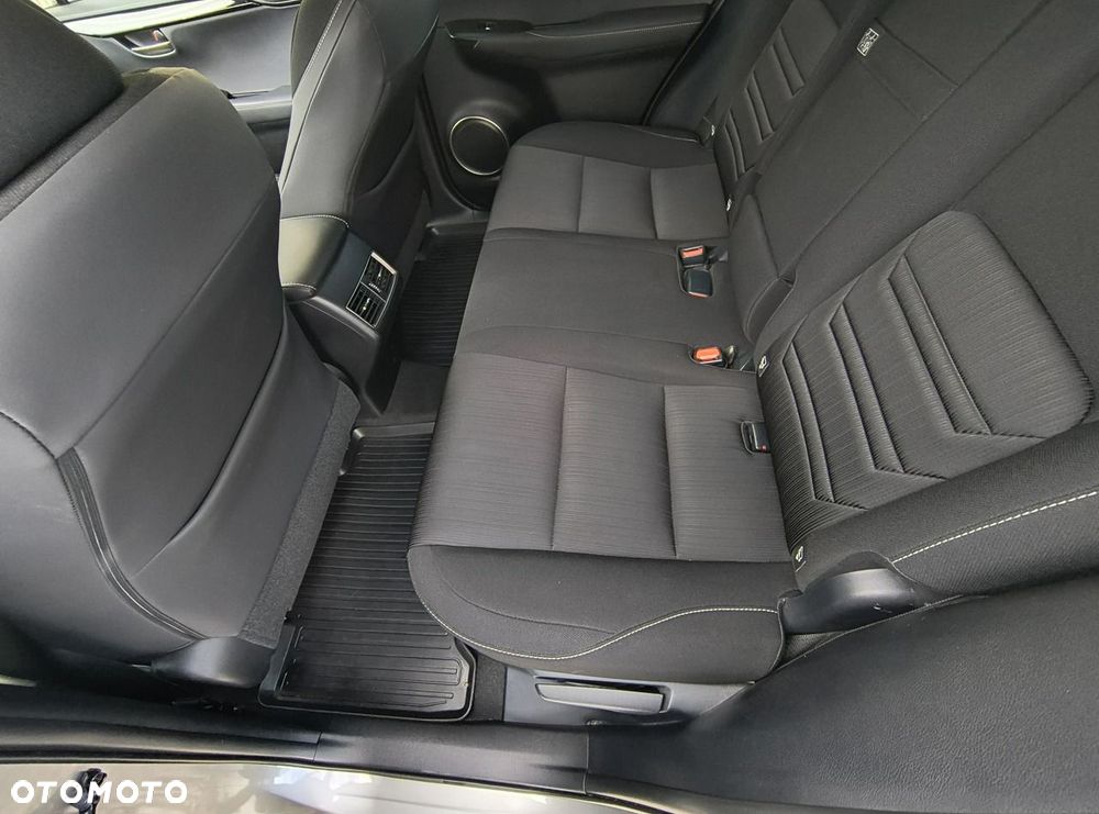 Lexus NX 300 Business Edition AWD - 16