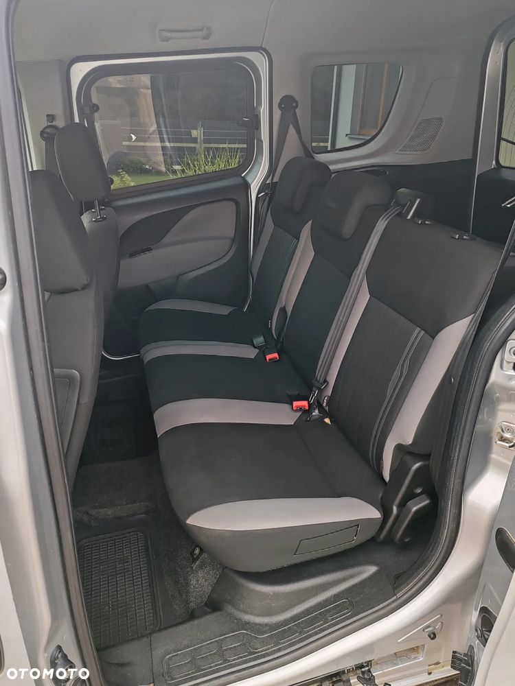 Fiat Doblo 1.4 T-Jet 16V Easy - 9