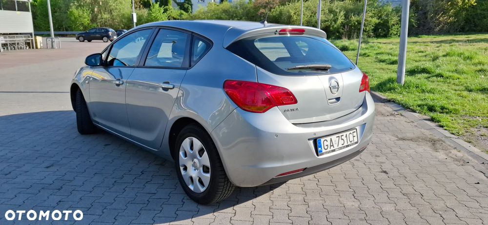 Opel Astra 1.6 Edition - 8