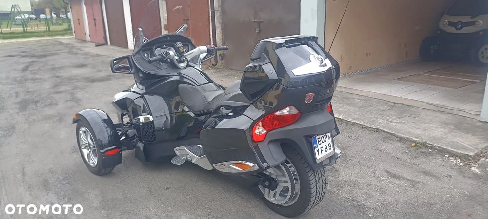 Can-Am Spyder - 4
