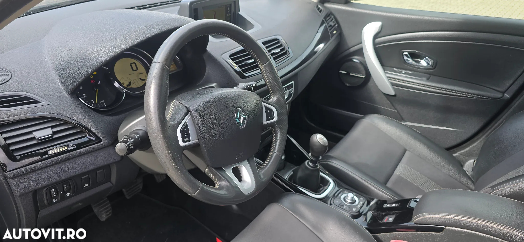 Renault Megane dCi 130 FAP BOSE Edition - 17